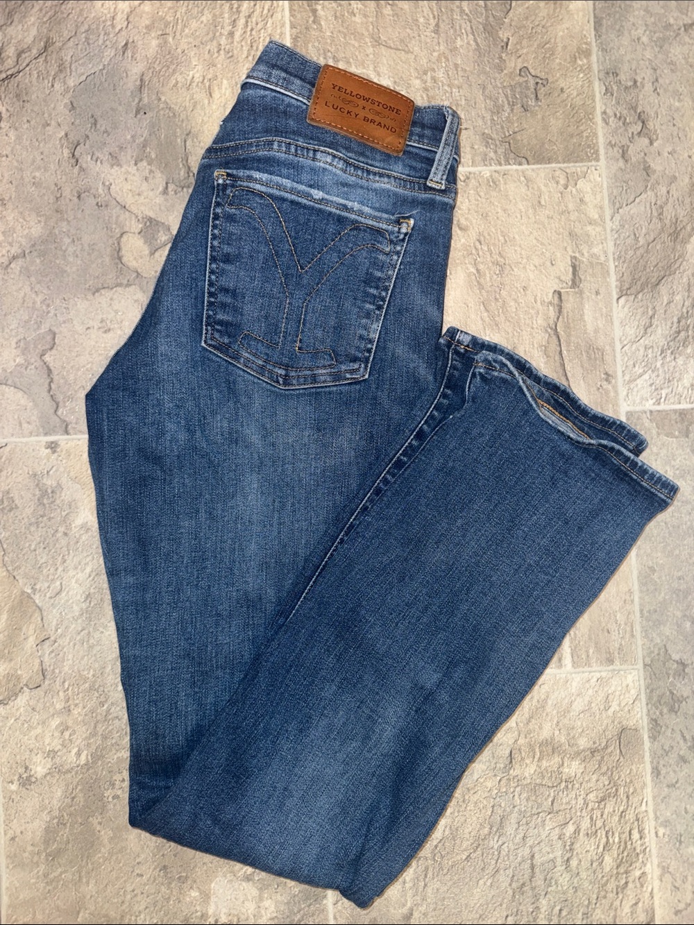 Lucky Brand Women's Medium Dark Blue Bootcut Jeans